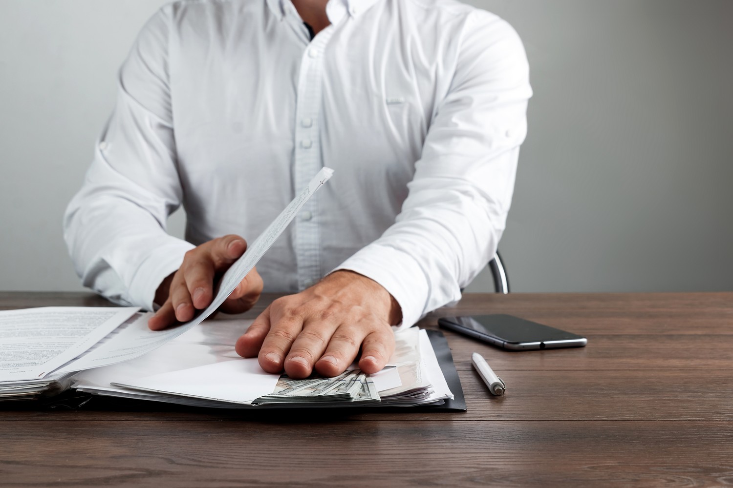 台南代書是什麼？認識申請3大條件及注意事項，不再被債務追，台北機車借款